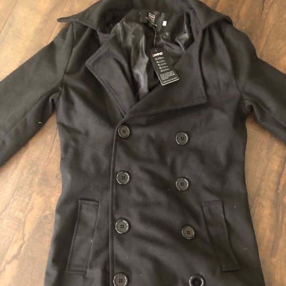 Coat - Picture 2 of 3